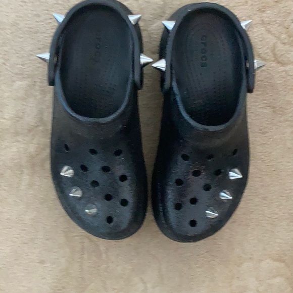 black platform crocs with spikes